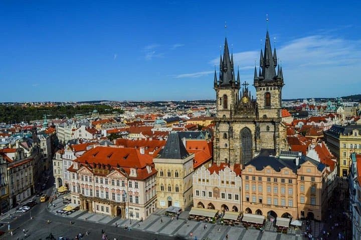 Private Prague Airport Arrival Transfer