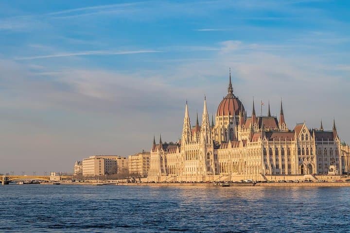 Private Transfer from Prague to Budapest, English-speaking driver