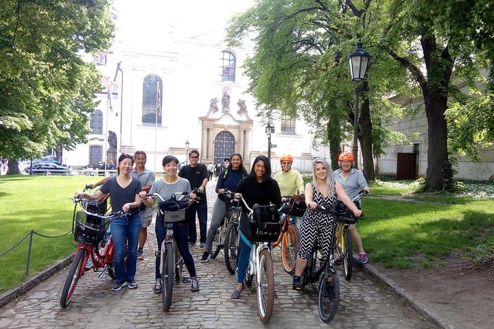 7 BEST VIEWS - PRAGUE eBIKE TOUR