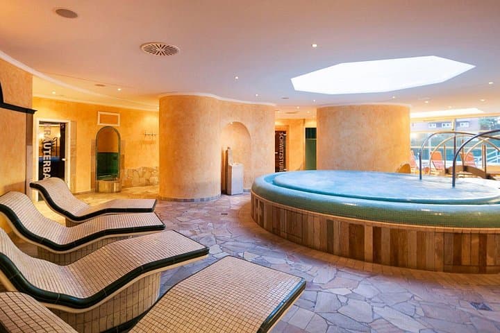 Private Custom Full day tour Saxon Switzerland Easy Tour&Unlimited Thermal Baths