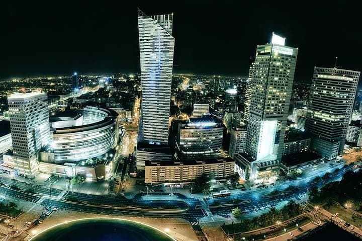Private Transfer from Prague to Warsaw with 2h of Sightseeing