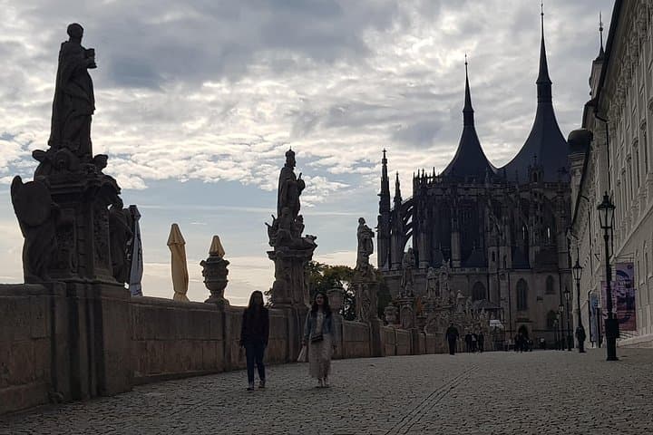Kutná Hora and Bone church - private with PersonalPragueGuide