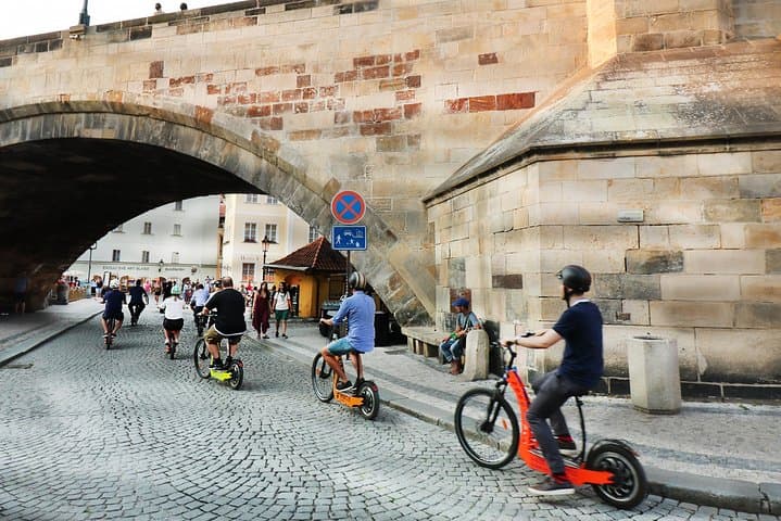 E-Bike, E-Scooter Viewpoint Fun Tour