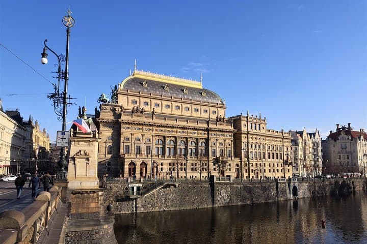 Prague’s Mala Strana city game: a historic journey