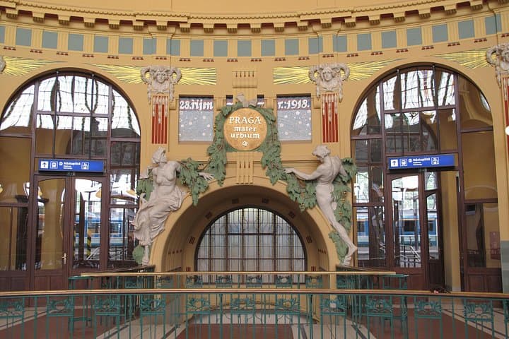 Private Thousand Years of Prague Architecture Tour