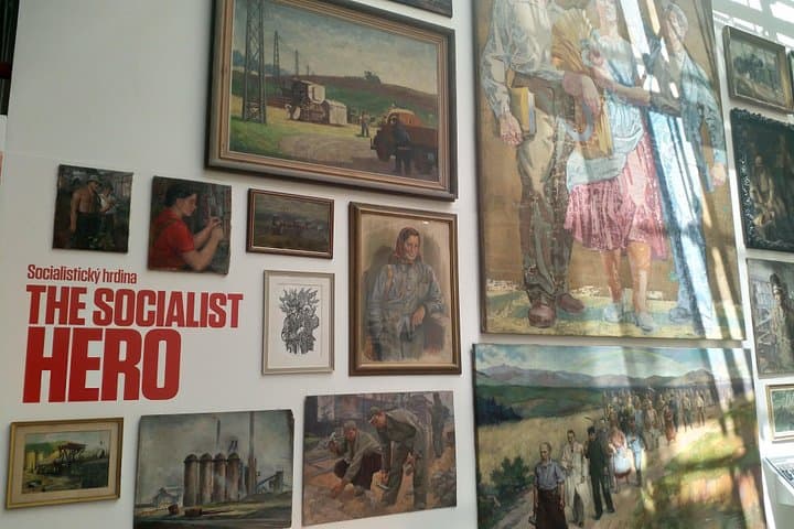 Authentic pictures of "socialist heroes"