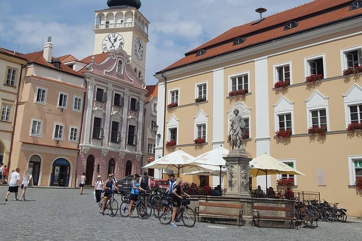 Private Transfer from Prague to Vienna with 2X stops in Mikulov & Kutna Hora