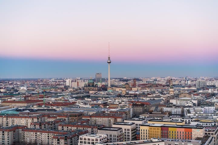 From Prague to Berlin, Private Transfer with Sightseeing Stops with Local Driver