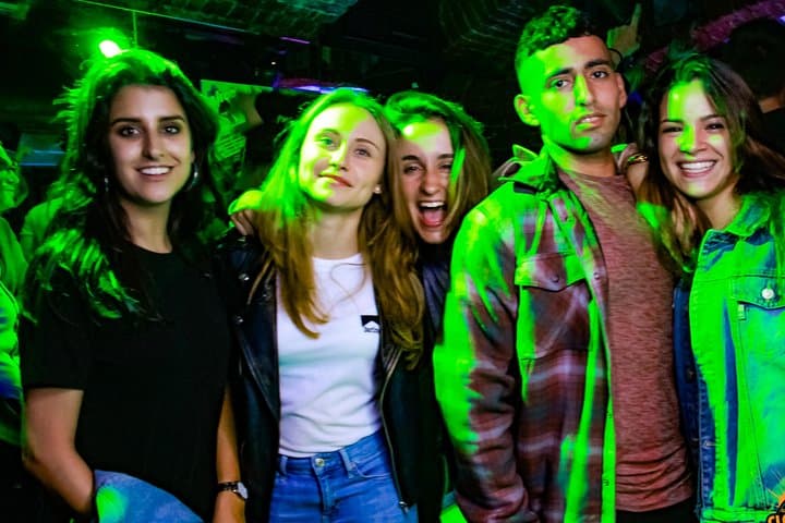 Pub Crawl: 2Hour Open Bar, Welcome Shots & VIP Club-Limited Spots