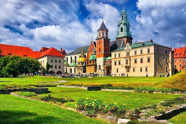 1-way Prague to Cracow - private transfer - up to 7 passengers