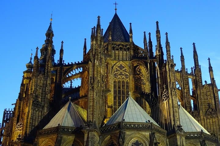 Prague Castle: Private fairytale walking tour