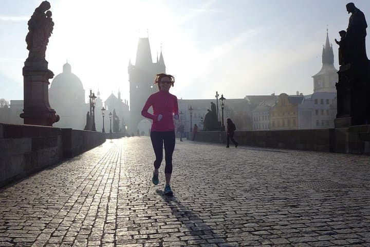 Guided Sightseeing Running Tour in Prague (9-12K)