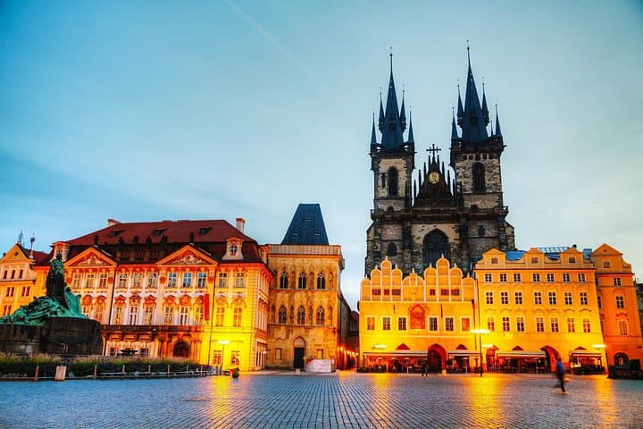 Prague City Tour: Old & New Town