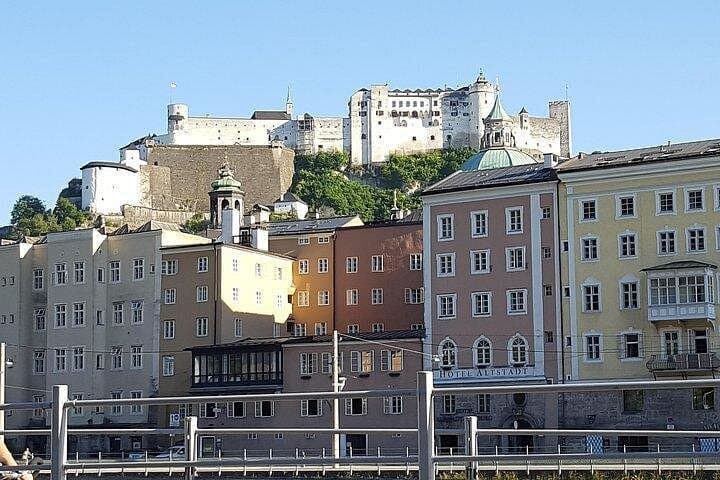 Private Transfer Prague to Salzburg with 2h stop in Krumlov in a Sanitized Car