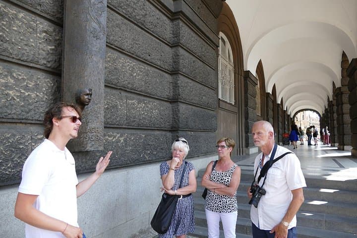 Hidden Prague Private Walkingtour