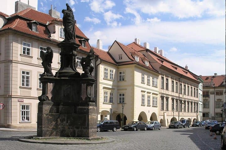 Private Lesser Town tour - Historical Treasure Hunt