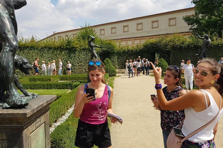 Private Lesser Town tour - Historical Treasure Hunt
