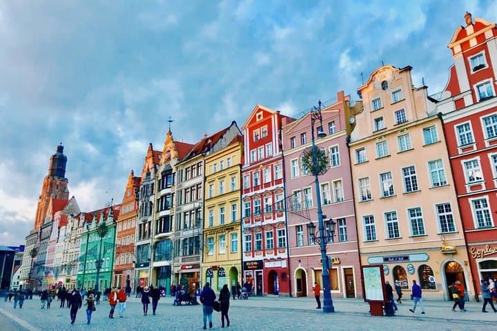 Private Transfer from Pardubice city to Wroclaw (WRO) Airport