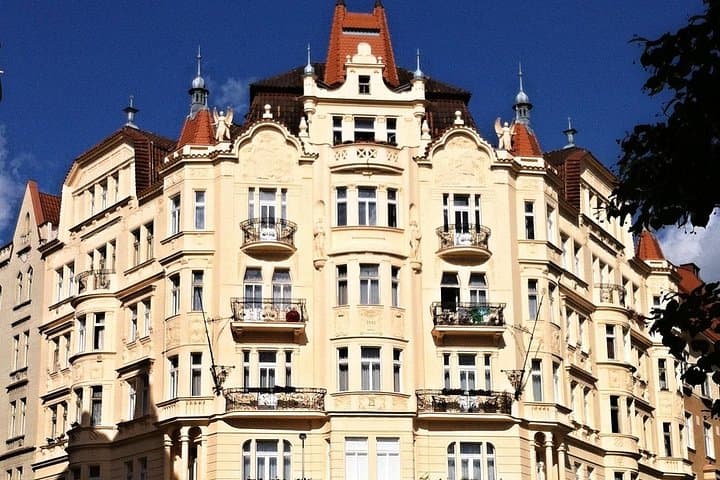 Wilhelminian splendor in Kodanska Street
