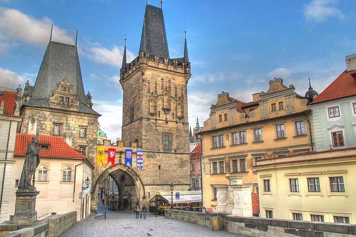 A weekend in Prague: Private transfers and tours with official tour guide