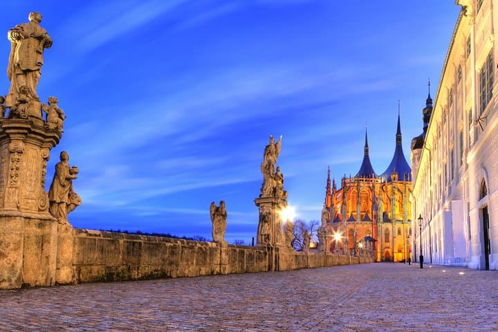 Kutna Hora statue gallery