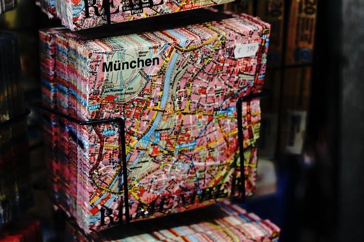 Prague to Munich - Private Transfer with 2 hours of Sightseeing
