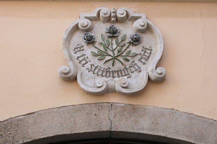 The House Signs of Old Prague: A Self-Guided Audio Tour