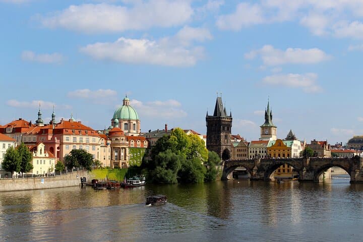 The romantic side of Prague (Fall in love again) - Private tour with a local