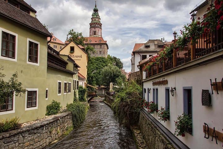 Private tour of best of Český Krumlov - Sightseeing, Food & Culture with a local