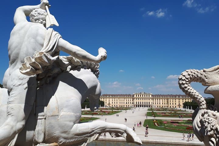 Schonbrunn garden