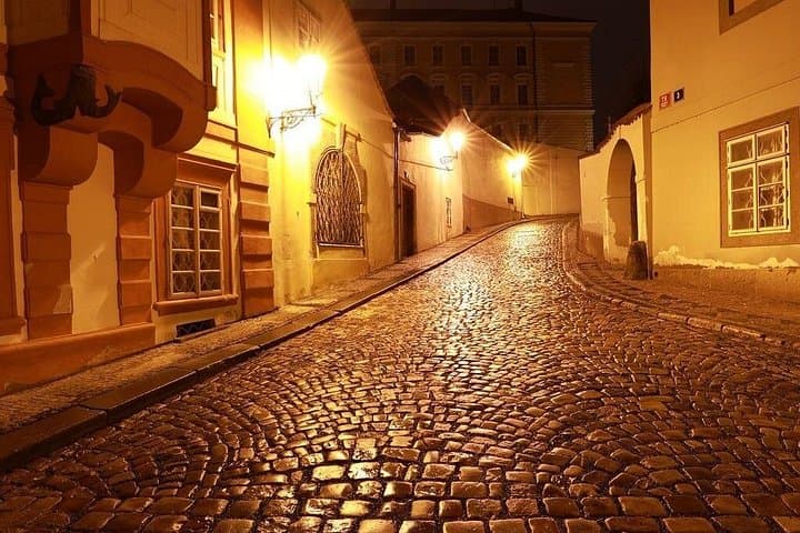 Private Photography Tour of Prague by Night