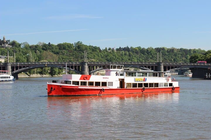 One hour of romantic river cruise in city center