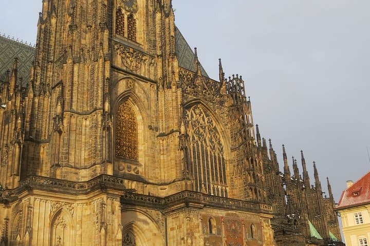 Charles Bridge and Prague Castle Walking Tour