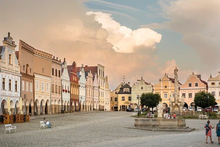 Private return day trip from Cesky Krumlov to UNESCO town of Telc with a guided walking tour