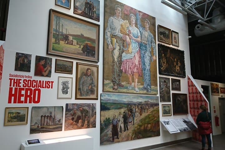 The art of socialist realism
