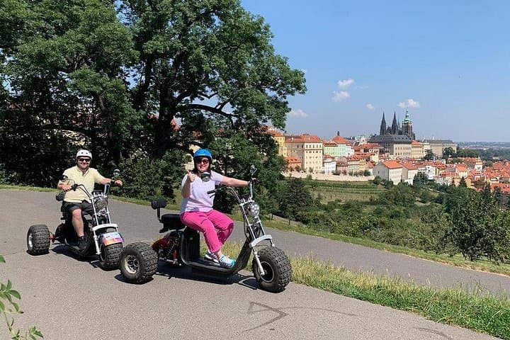 Live-Guided ️Trike-Harley️ Viewpoints tour of Prague