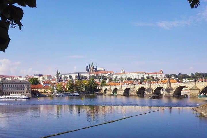 Prague Old Town Tour with a Classical Concert