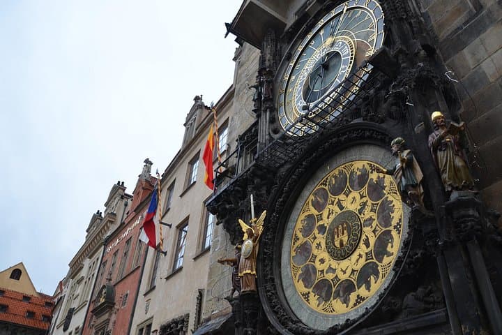 Prague Old Town Tour with a Classical Concert
