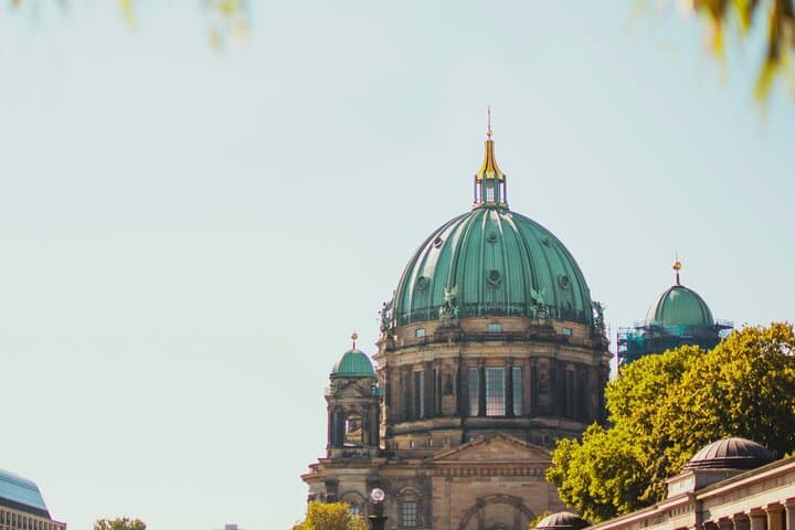 Prague to Berlin Private Transfer with Optional Sightseeing