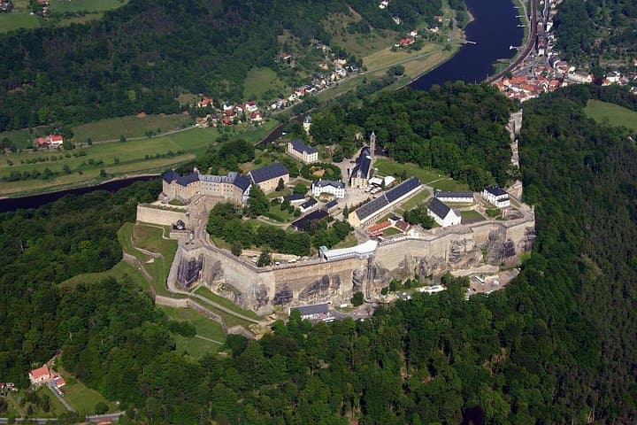 From Prague to Berlin, Private Transfer with Sightseeing Stops with Local Driver