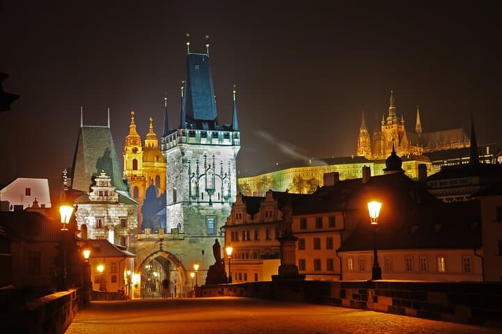 Evening View Walk in Prague