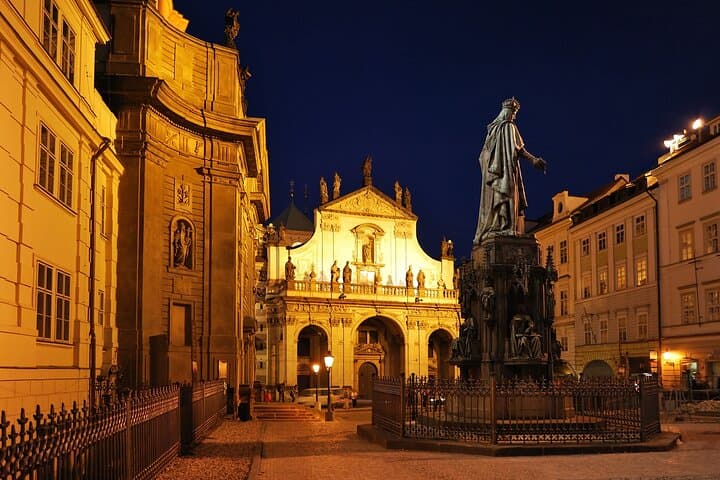 Ghosts and Legends walking tour in Prague