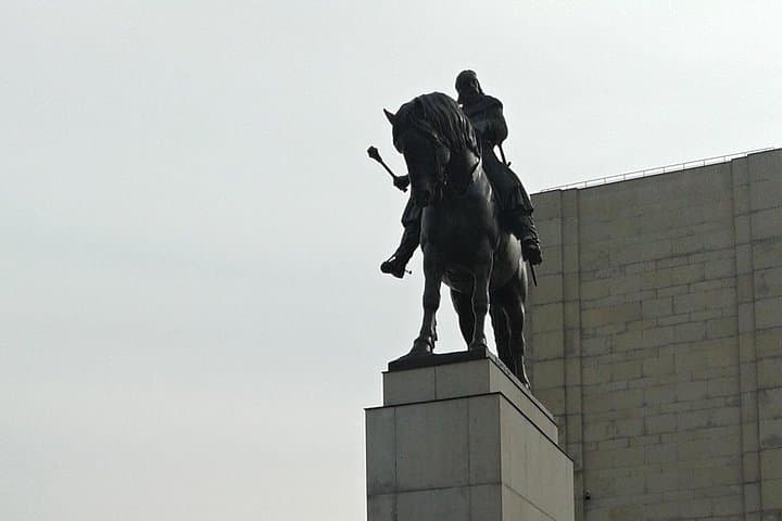 Prague Running Tour: City Highlights And Hidden Places