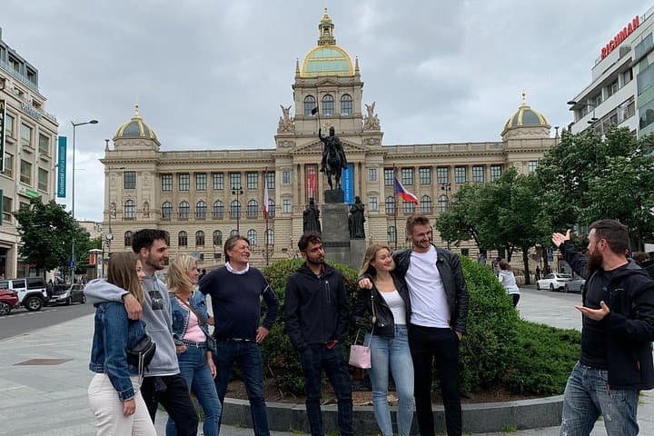 Prague Historic Pub Tour with Drinks Included