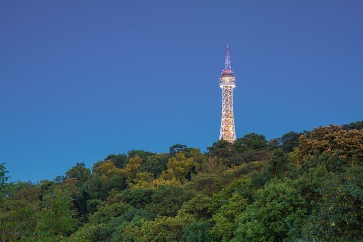 Private Scenic Evening Walking Tour in Prague
