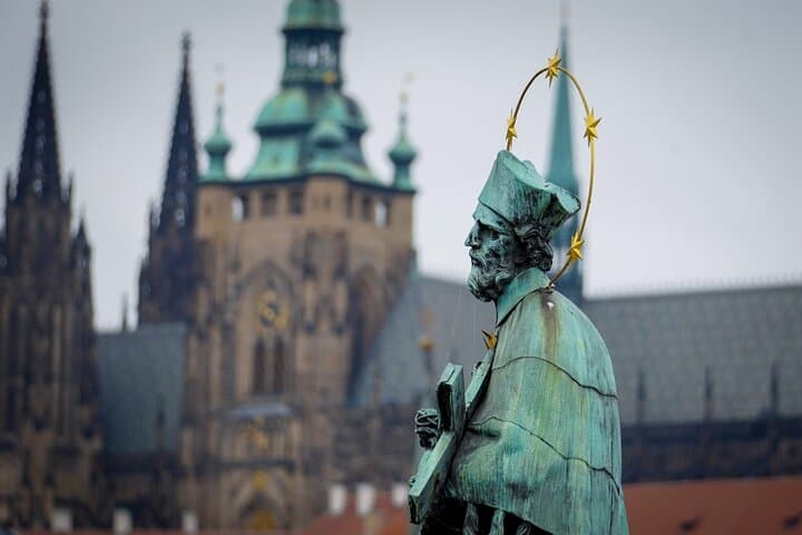 Prague Castle Grounds & Exteriors Small-Group Tour with PragueWay