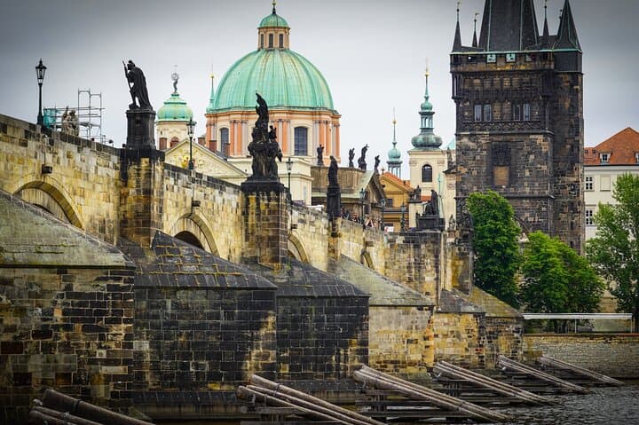 Old Town, Astronomical Clock & Underground Tour with PragueWay