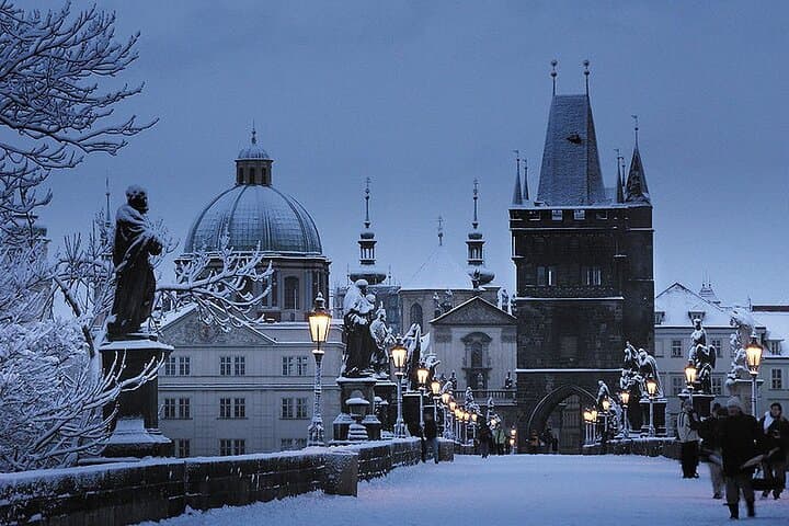 Pedestrian tour of Prague in Spanish