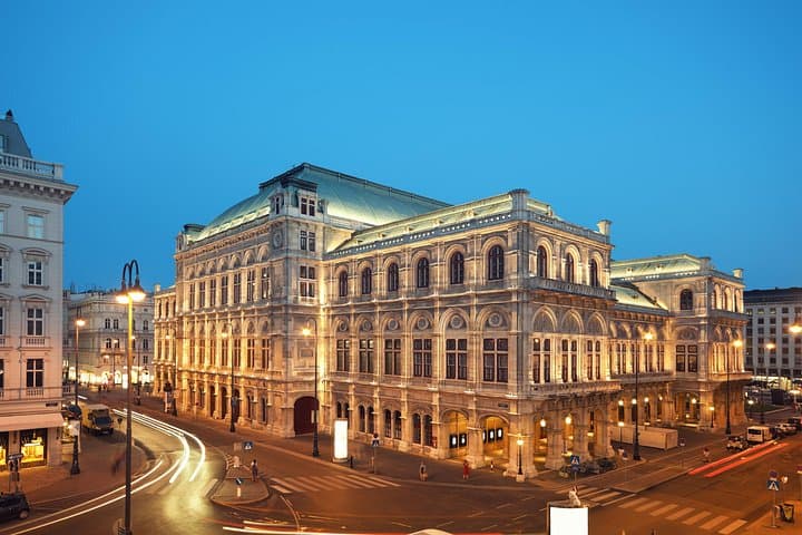 Prague - Vienna One-way Sightseeing Private Tour