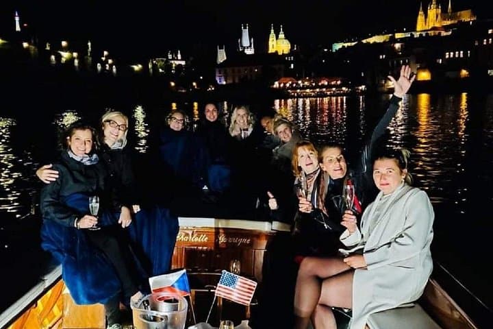 3-Hour Private Romantic Walking Tour in Prague